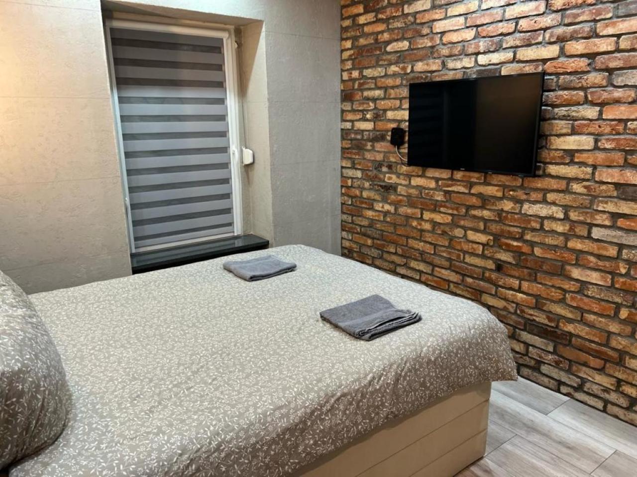 Raciborska Royal Apartment - Miejsce Parkingowe Na Parkingu Strzezonym Gliwice Exterior photo